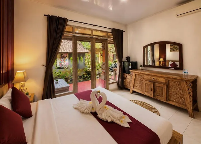 Purnama House بيت ضيافة 3*
